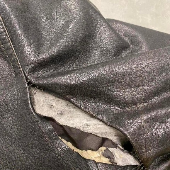 Vintage y2k 90s Sherpa lined aviator a-2 mocha brown Levi's leather jacket - Picture 3 of 6